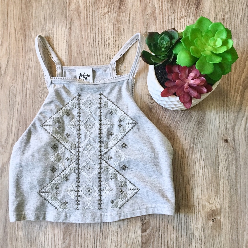 Tokyo Darling Embroidery Geometric Crop Top Medium